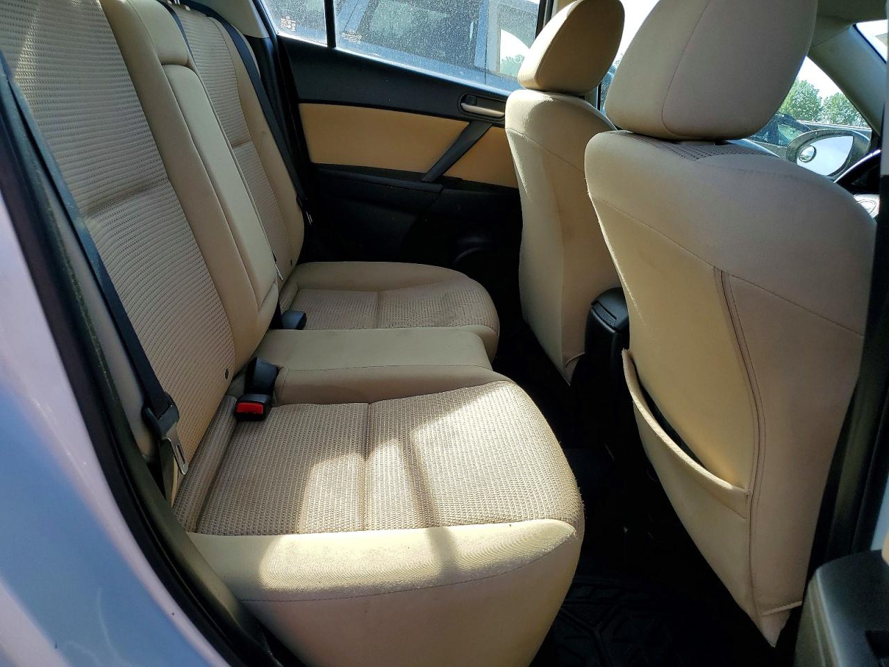 Mazda 3 I
