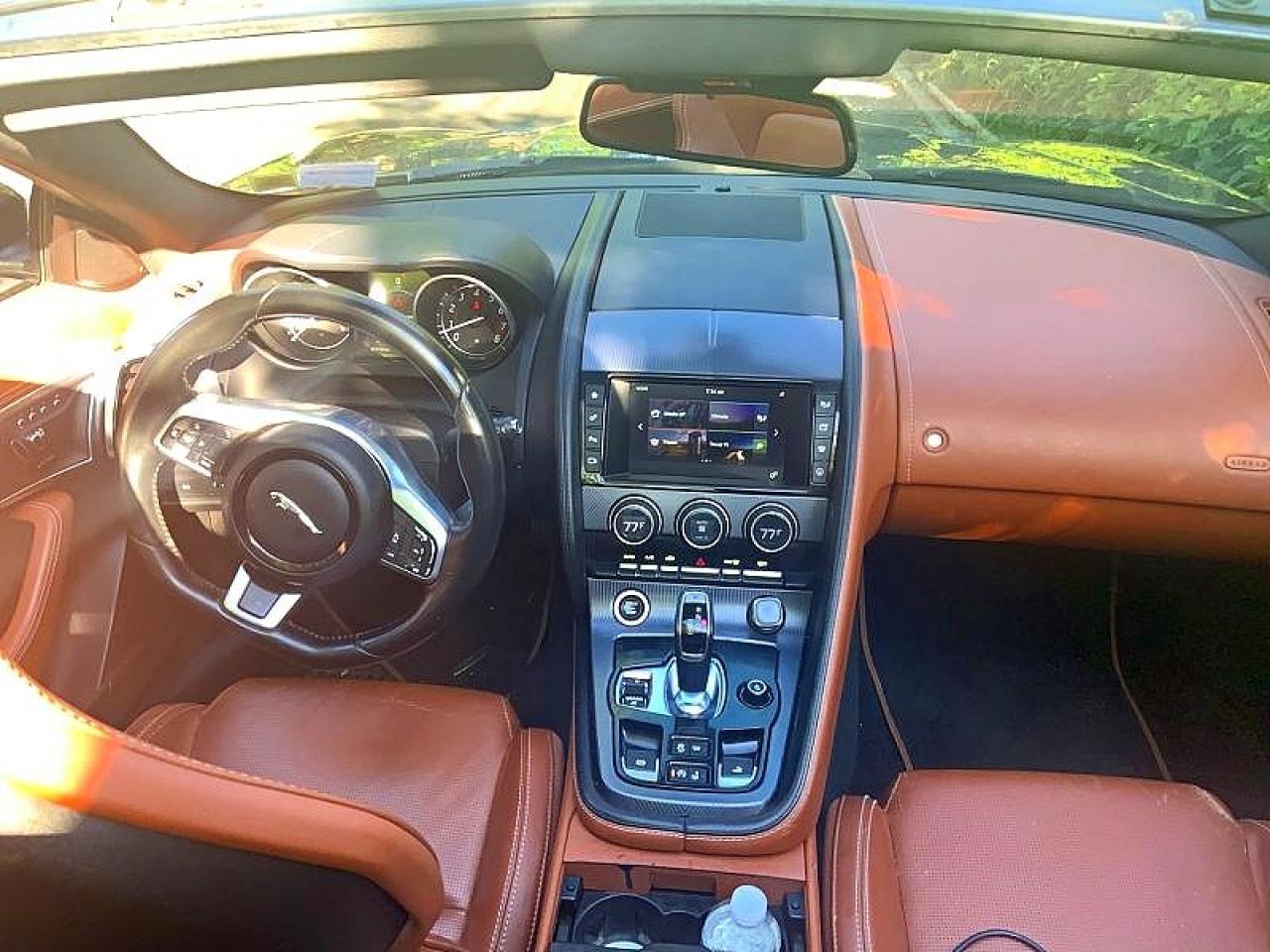 Jaguar F-TYPE R Dynamic