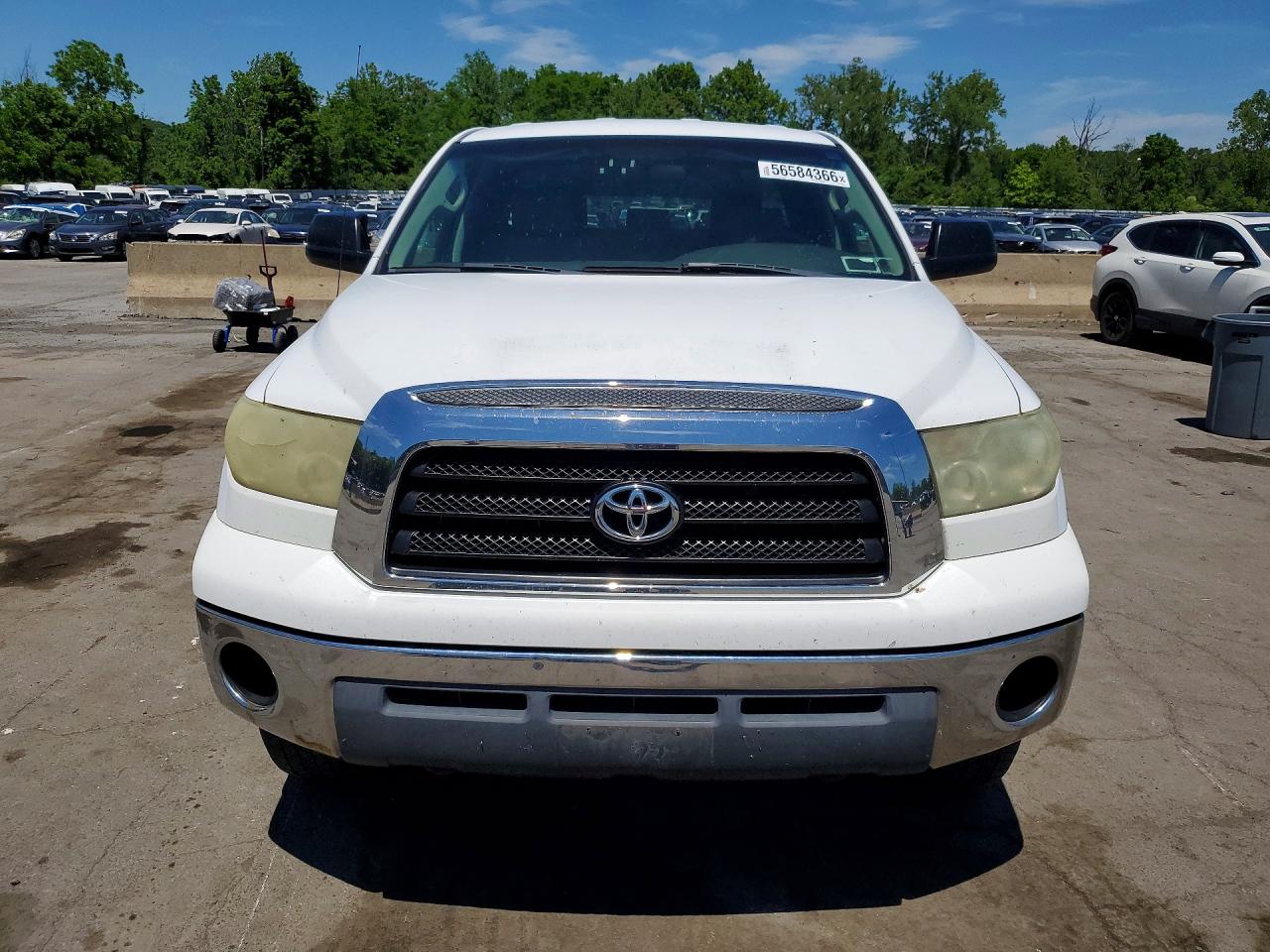 Toyota Tundra Sr5