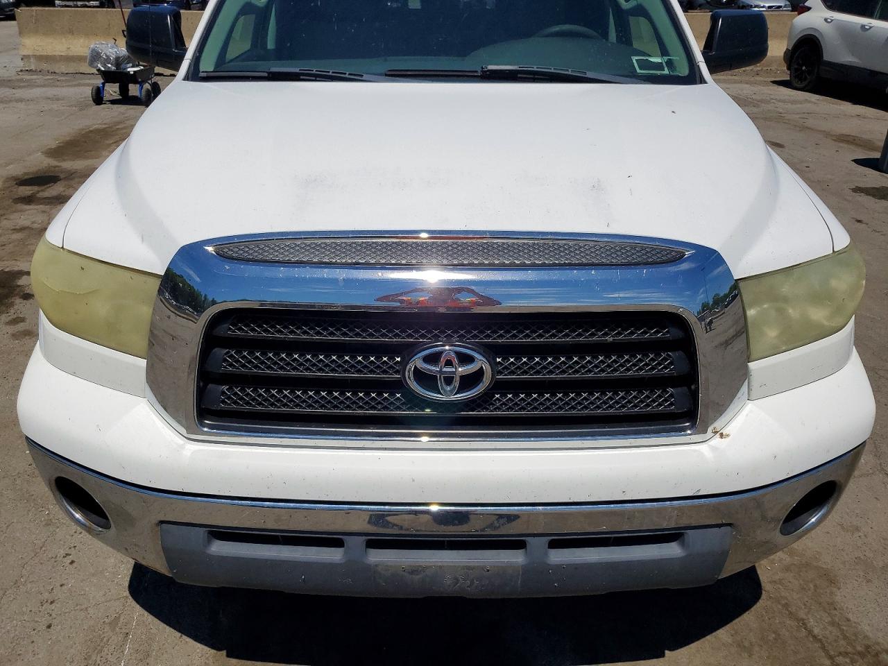 Toyota Tundra Sr5