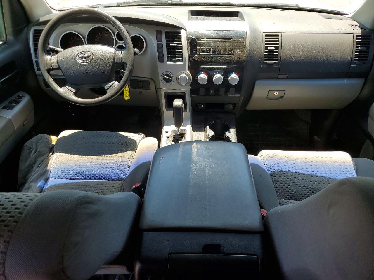 Toyota Tundra Sr5