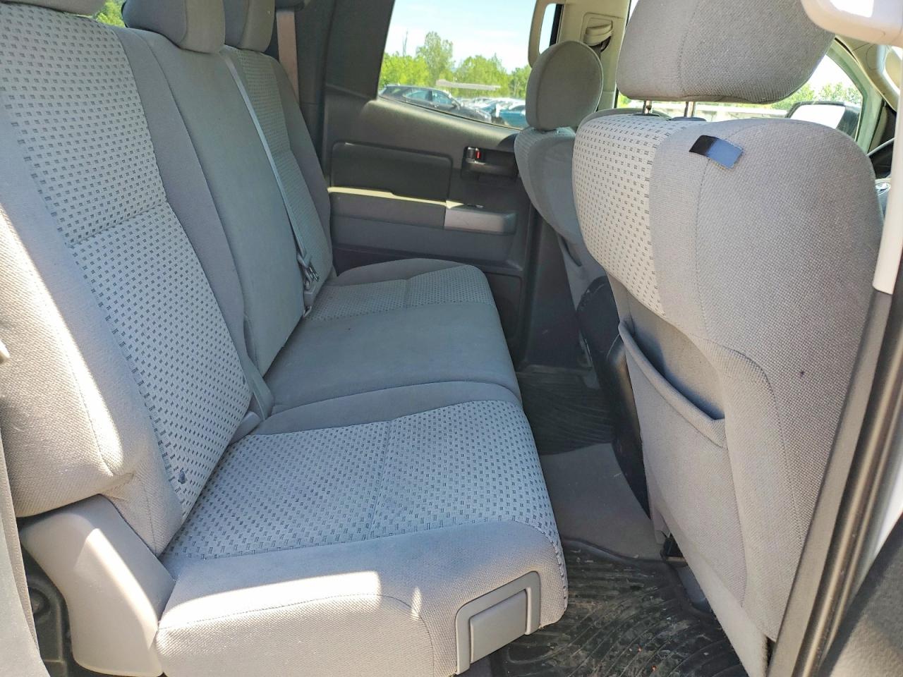 Toyota Tundra Sr5
