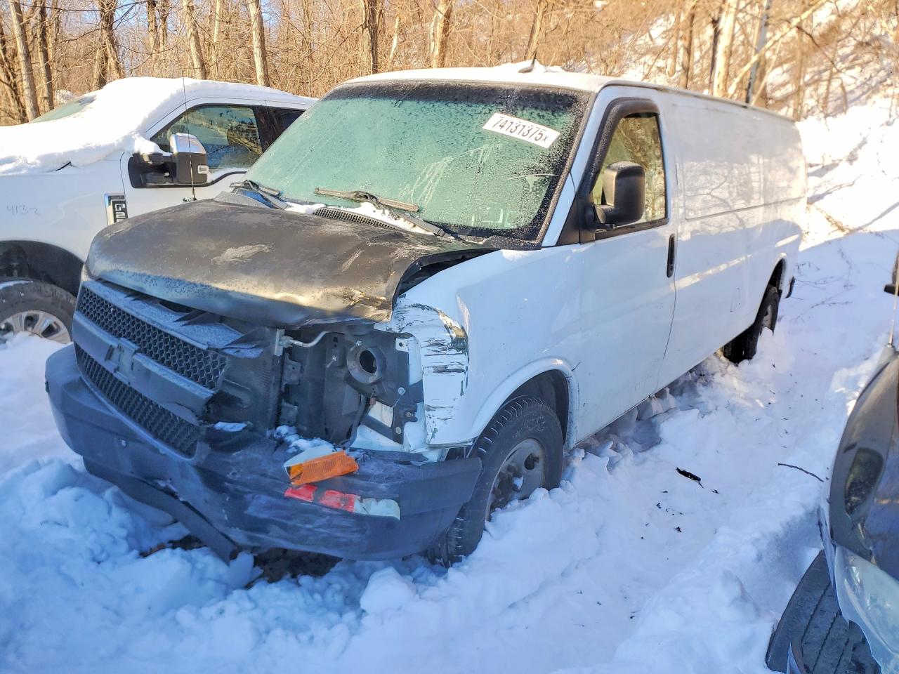 Salvage Chevrolet Express Image