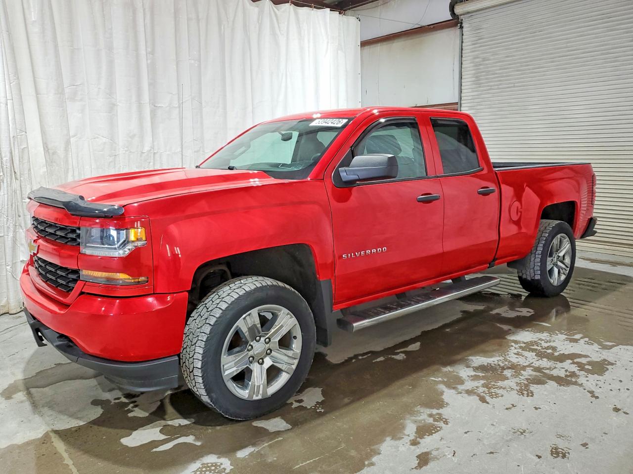 Salvage Chevrolet Silverado Image