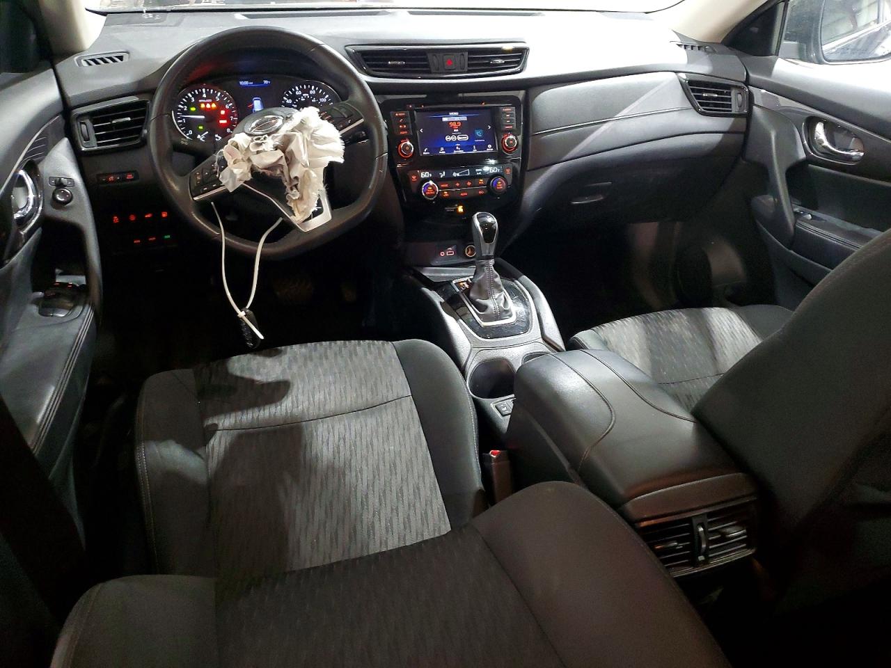 Nissan Rogue Sv