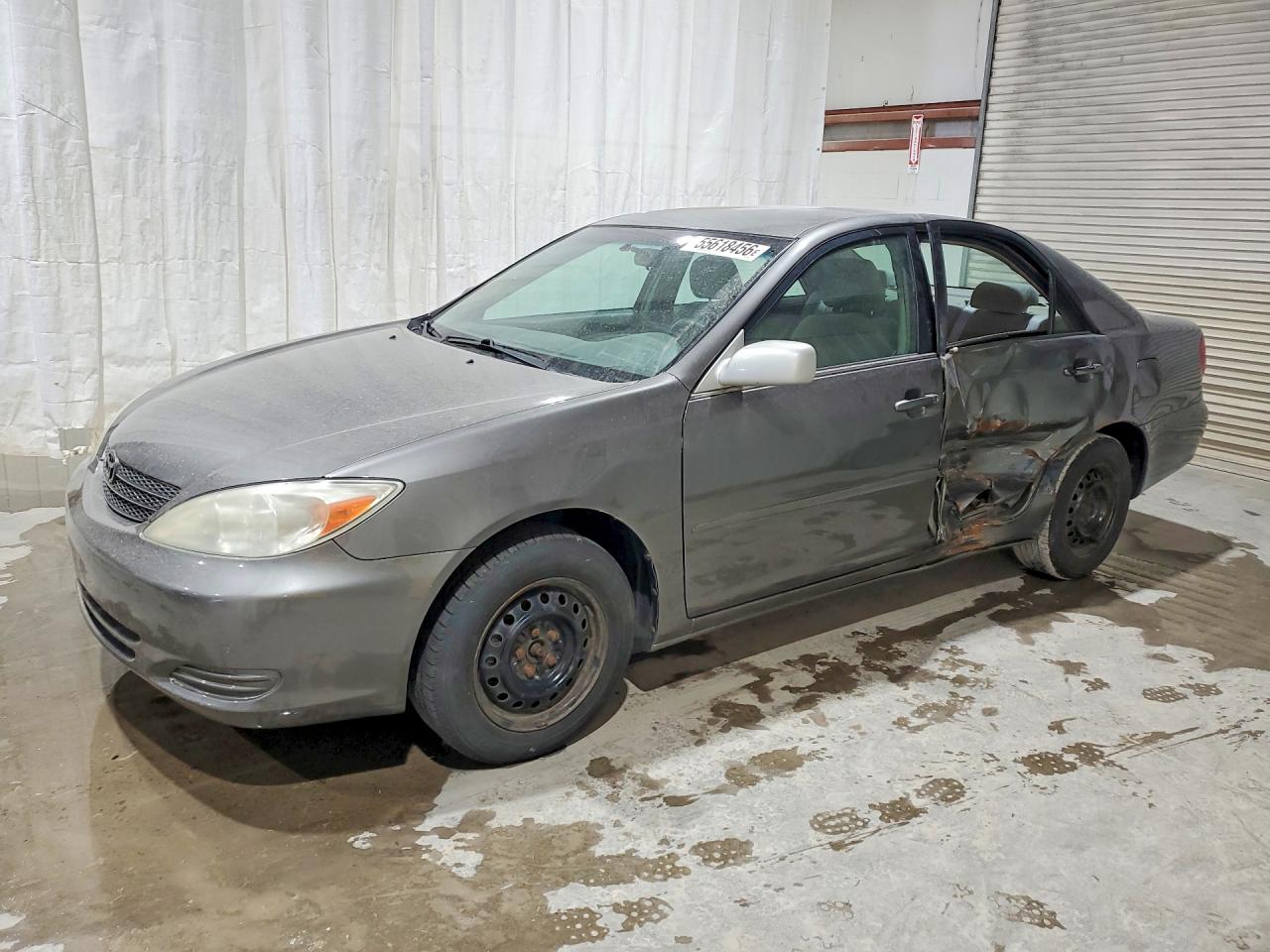 Salvage Toyota Camry Image