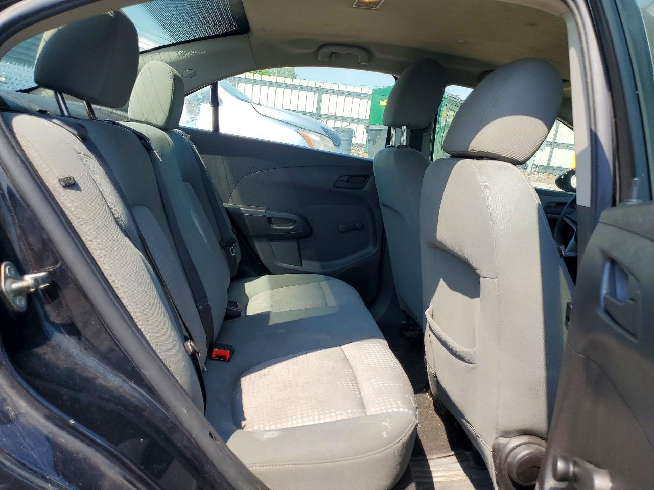 Chevrolet Sonic Ls