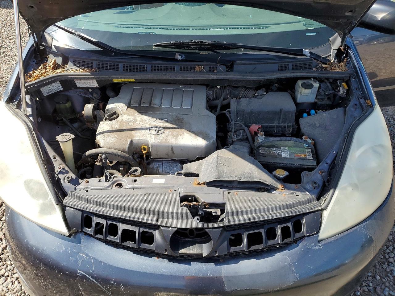 Toyota Sienna Ce 7-passenger