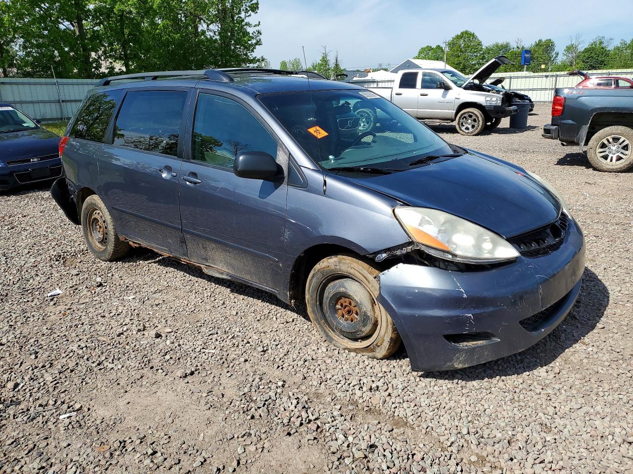 Toyota Sienna Ce 7-passenger