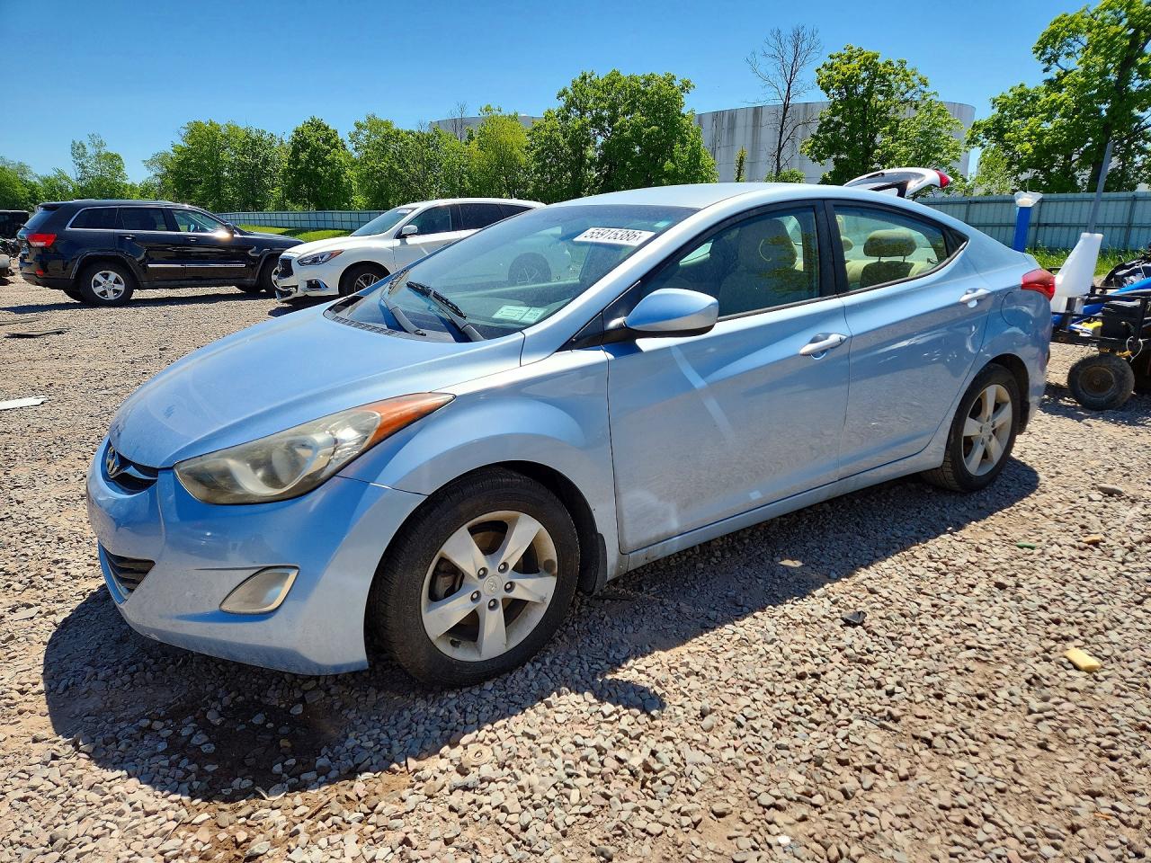 Salvage Hyundai ELANTRA Image