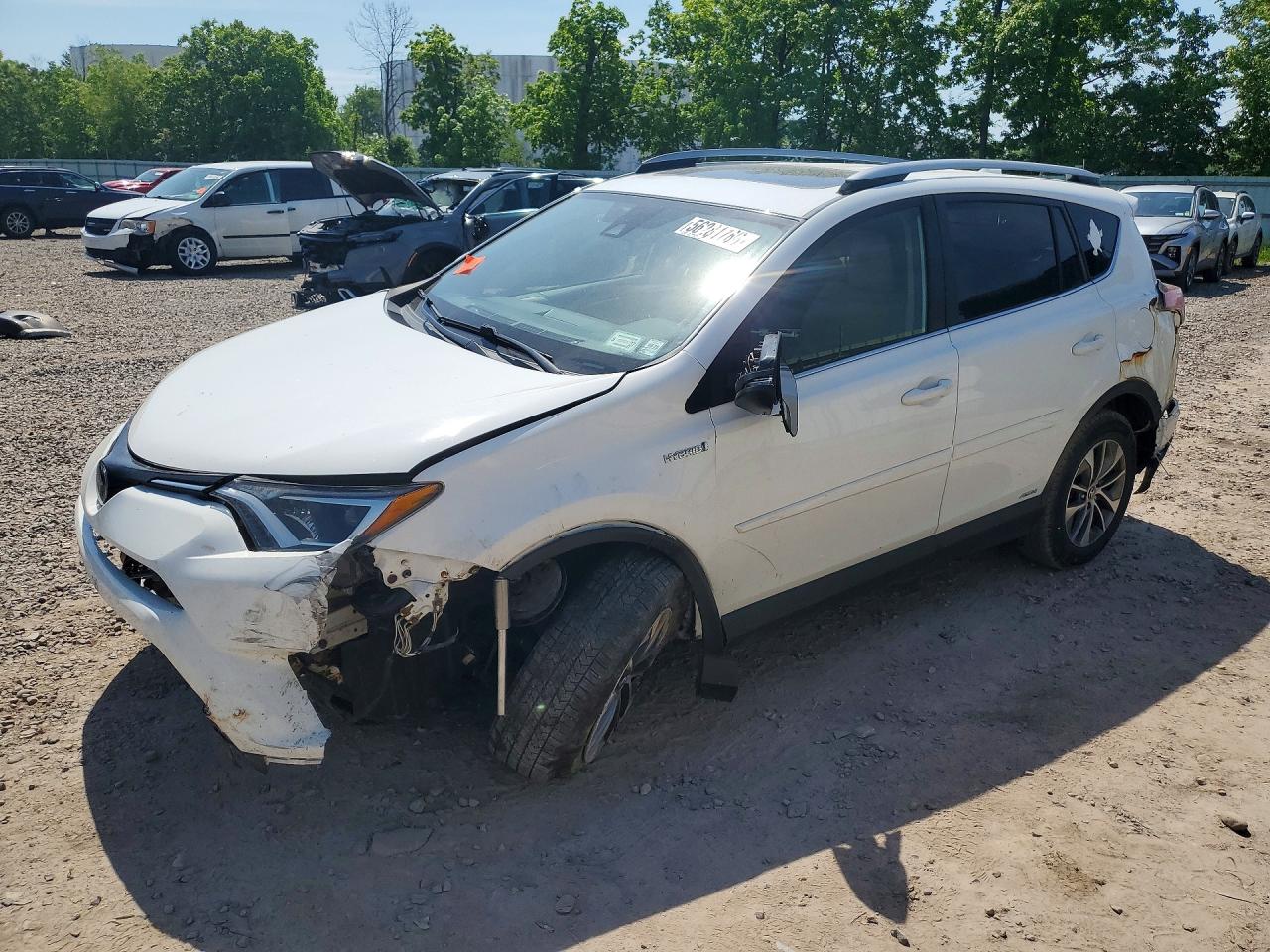 Salvage Toyota RAV4 Image