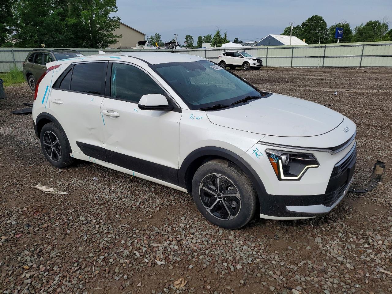 Kia Niro Lx