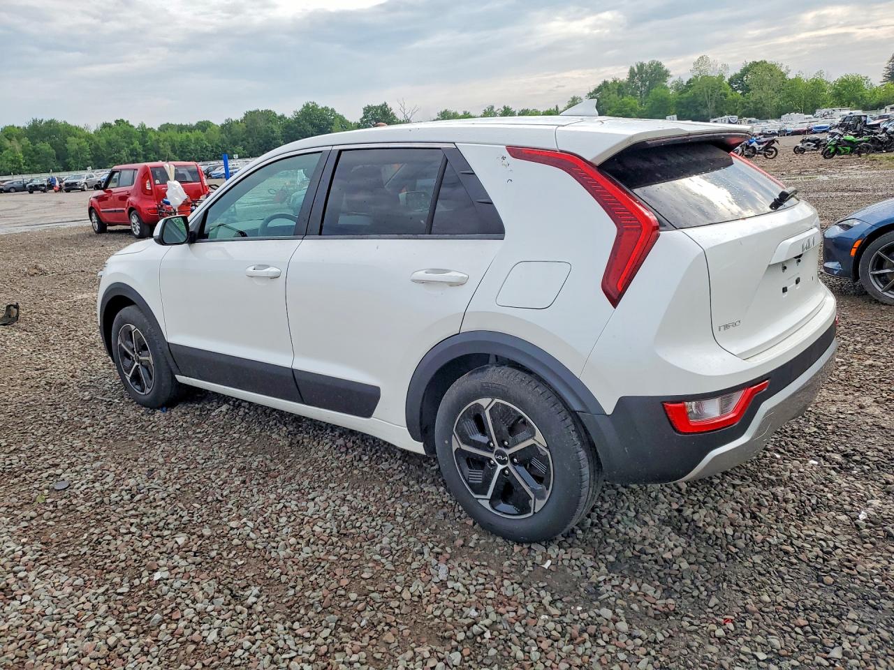Kia Niro Lx