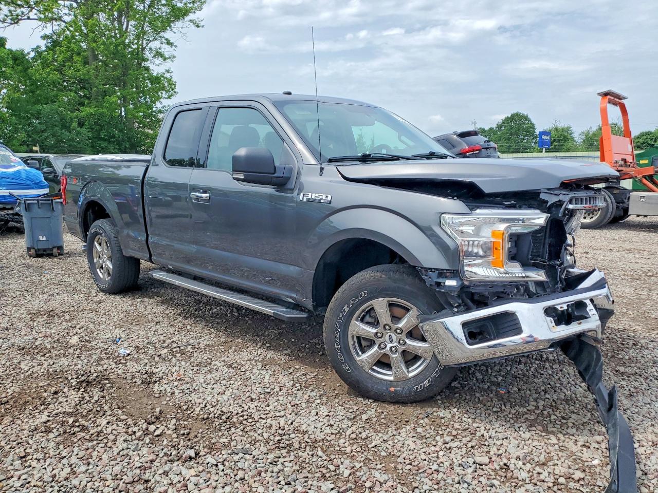 Ford F-150 Super Cab