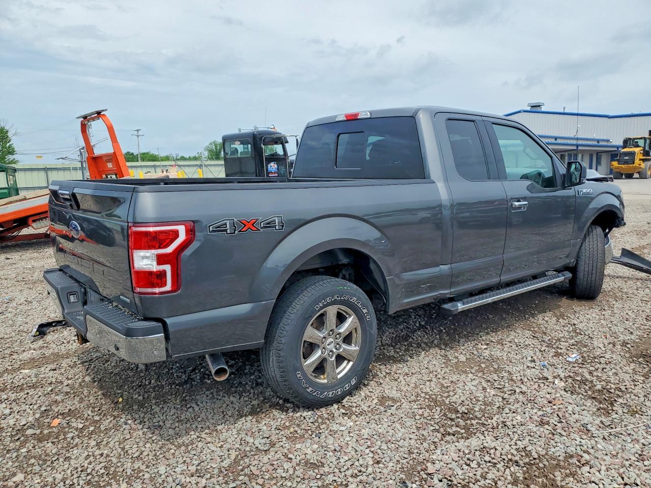 Ford F-150 Super Cab