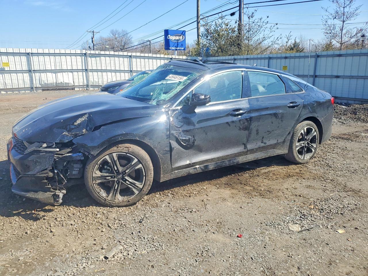 Salvage Kia K5 Image