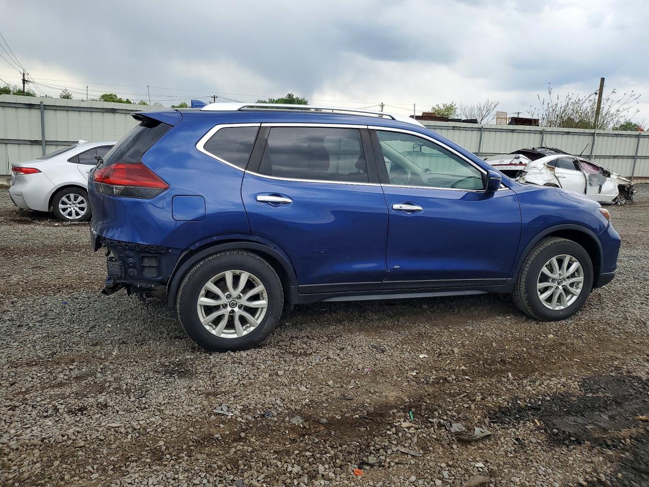 Nissan Rogue Sv