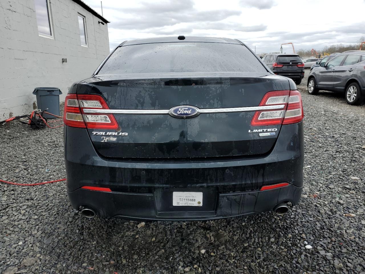 Ford Taurus Limited