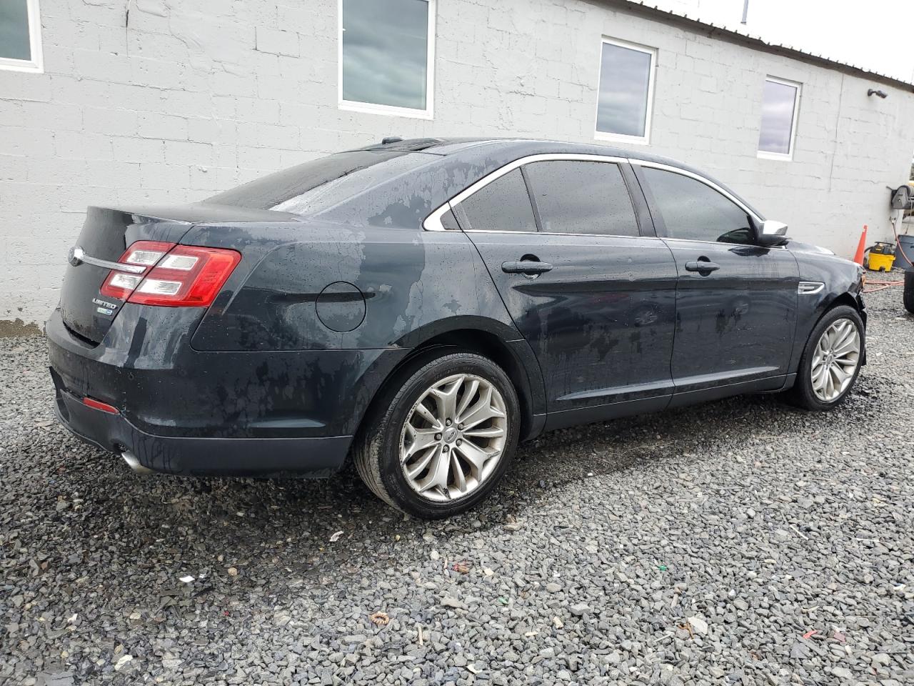 Ford Taurus Limited