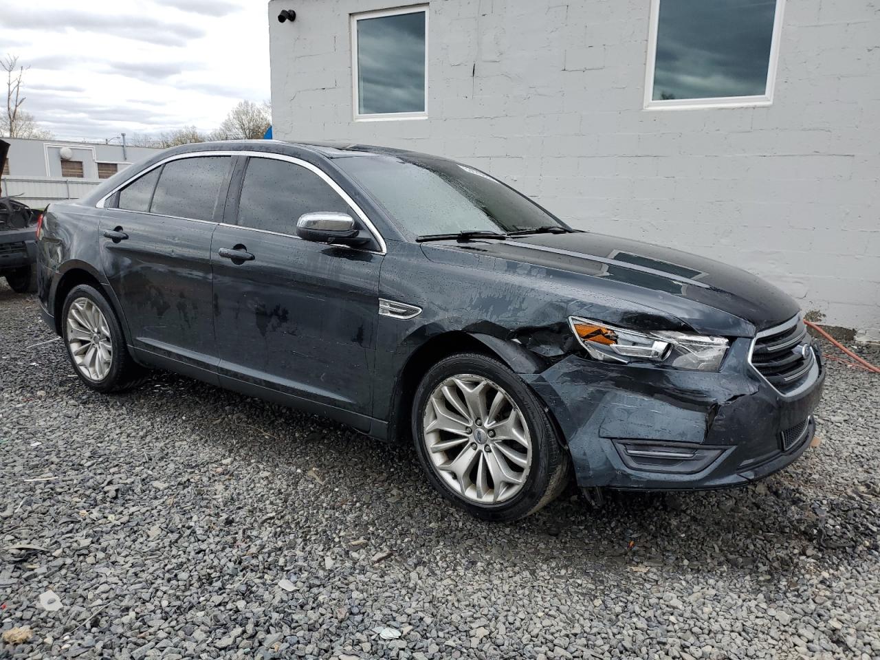 Ford Taurus Limited