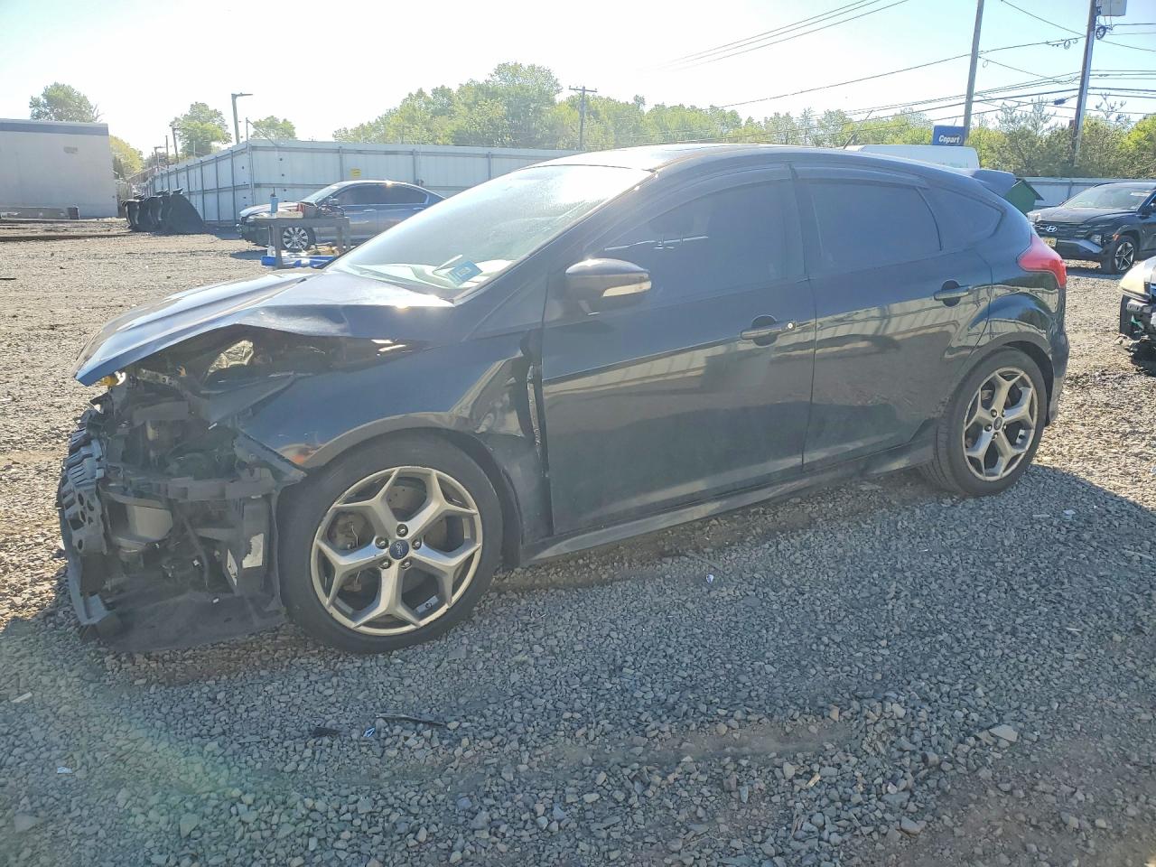 Salvage Ford Focus Image