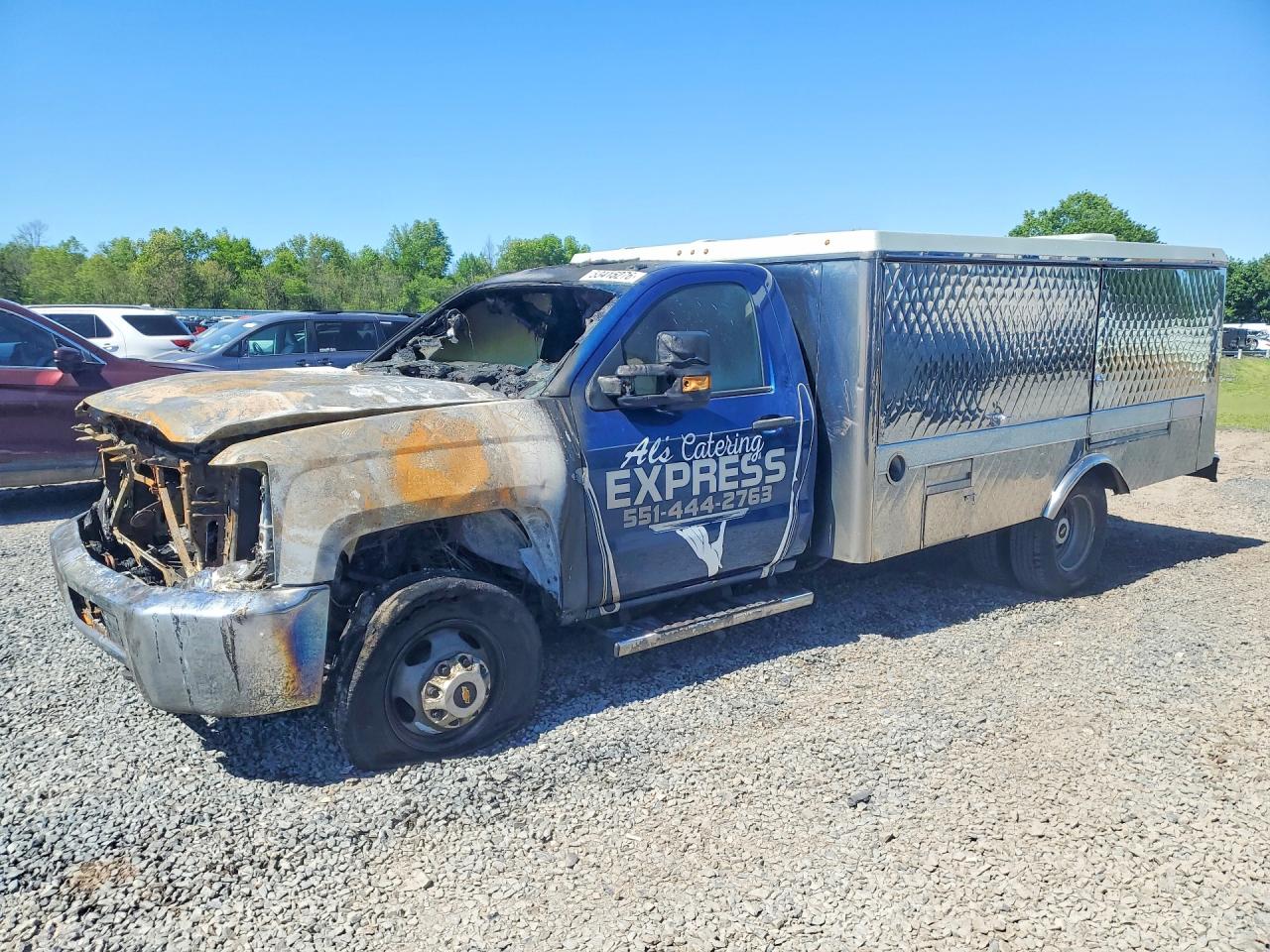 Salvage Chevrolet Silverado Image