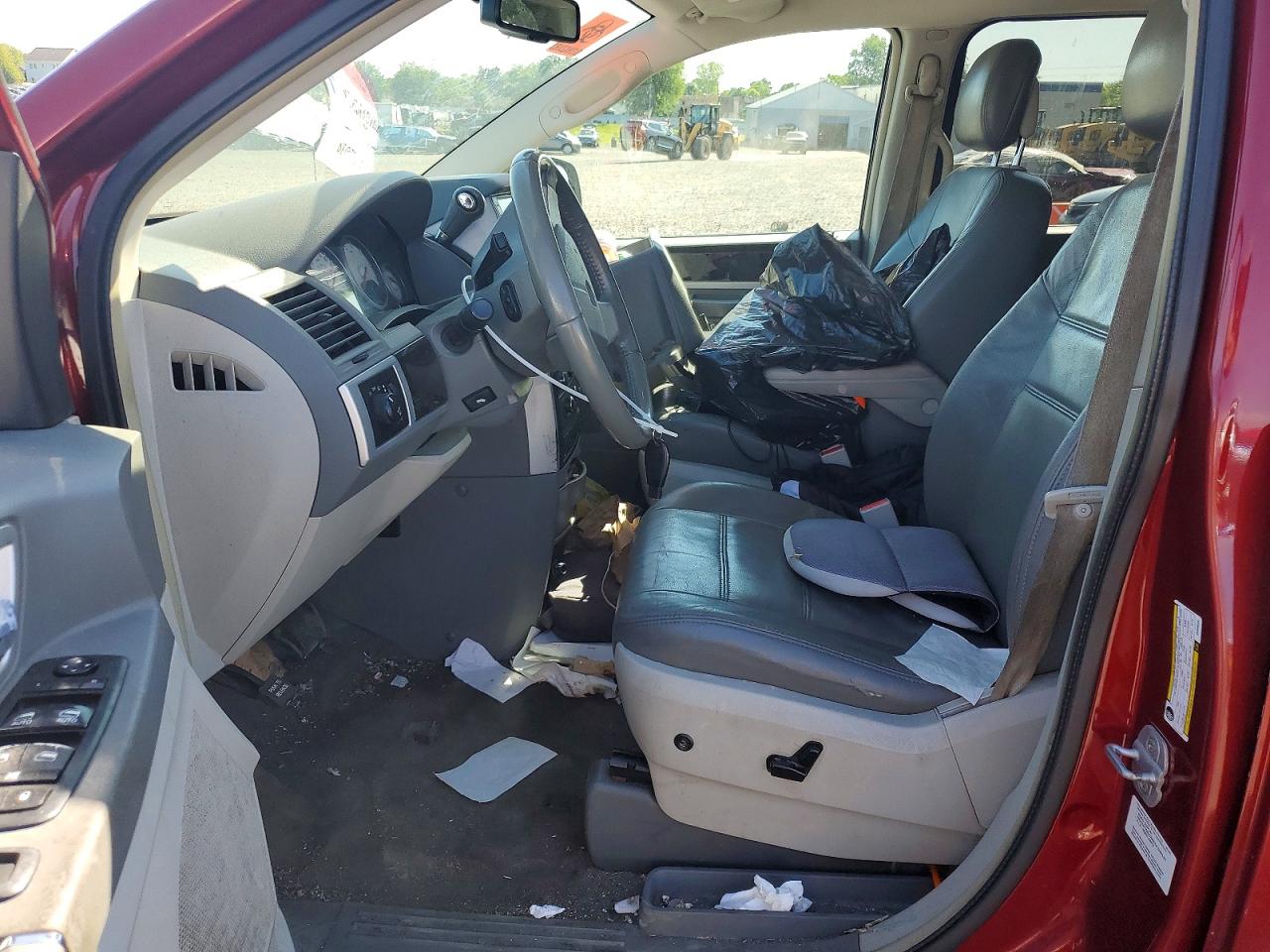 Dodge Caravan Crew