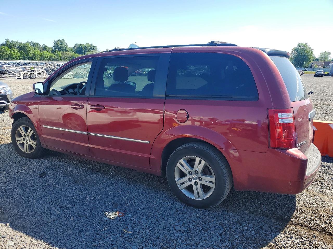 Dodge Caravan Crew