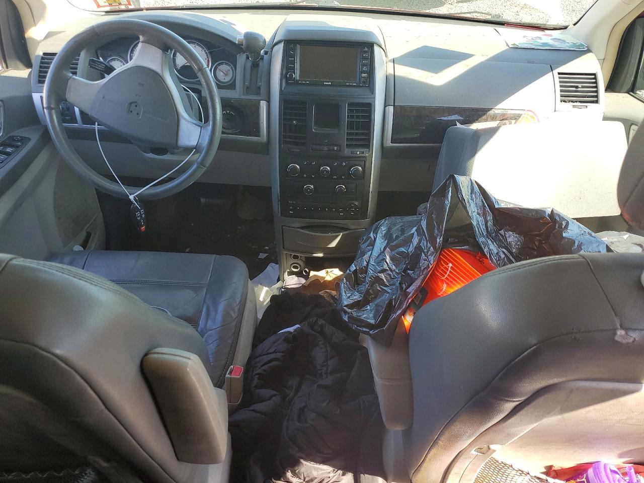 Dodge Caravan Crew