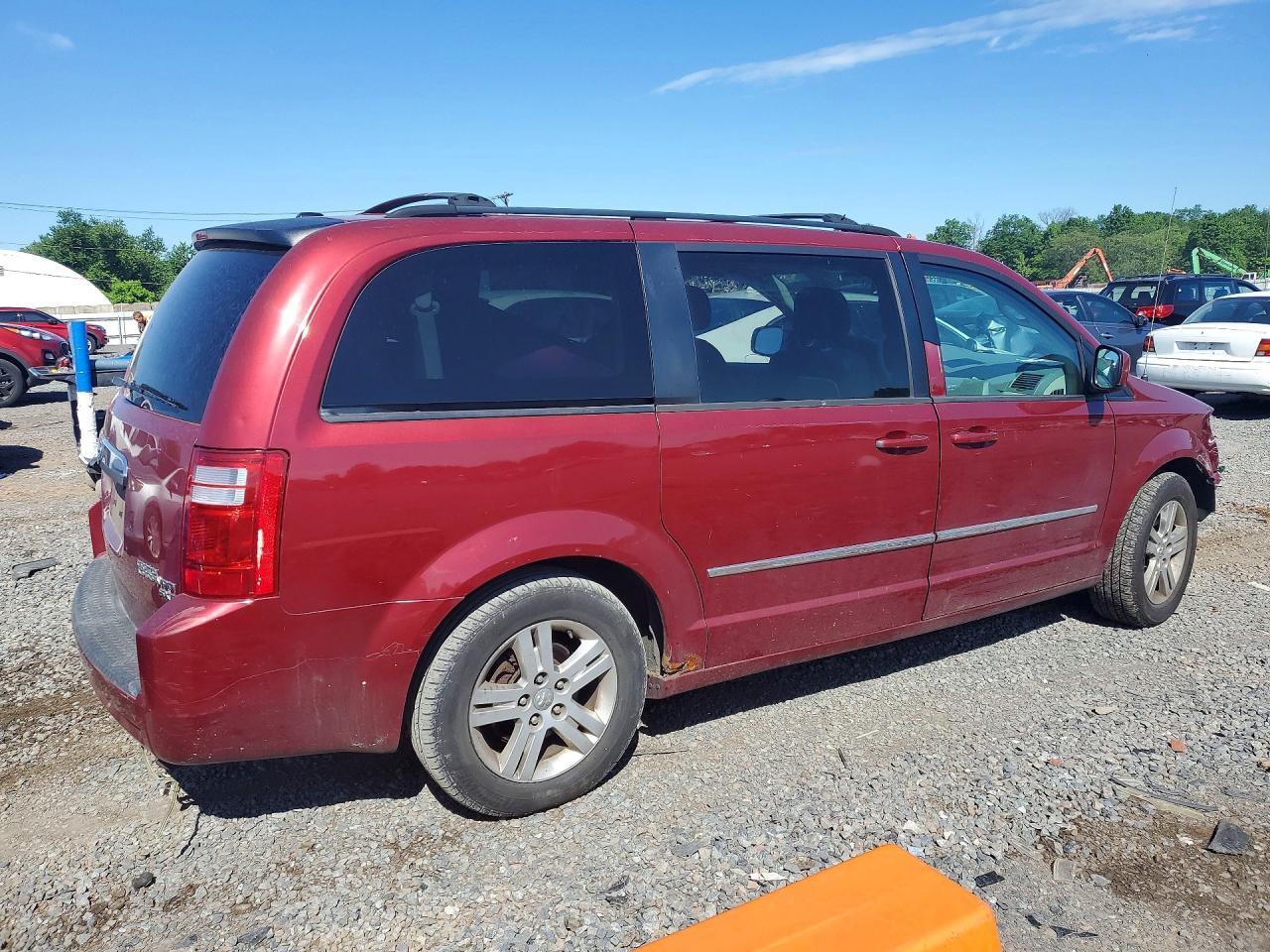Dodge Caravan Crew