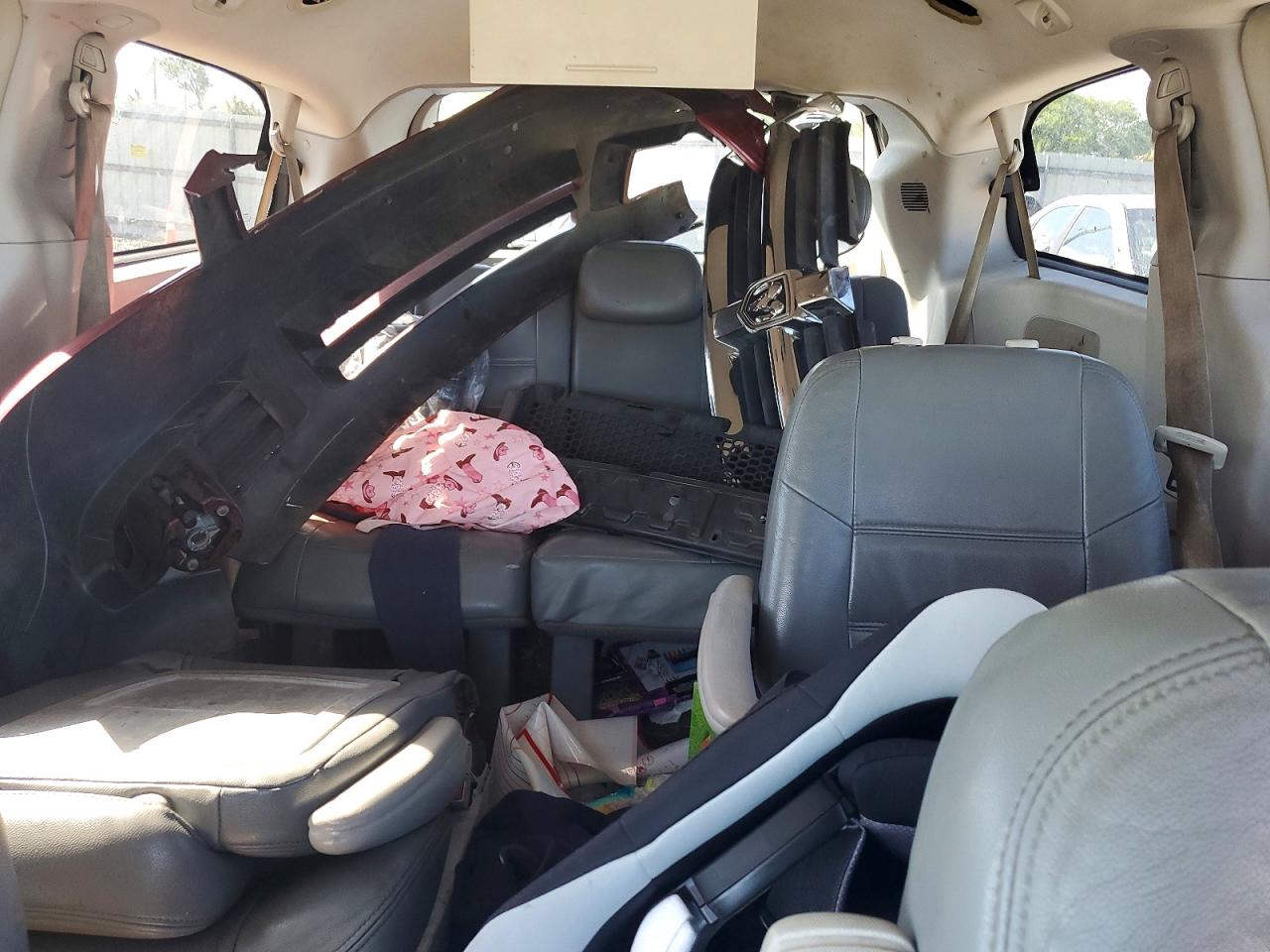 Dodge Caravan Crew