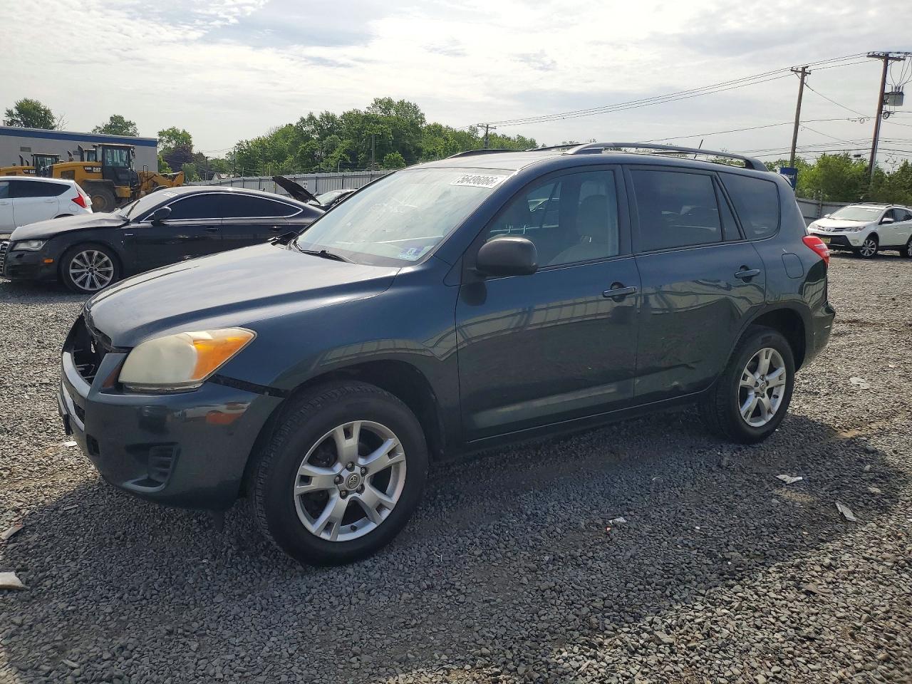 Salvage Toyota RAV4 Image