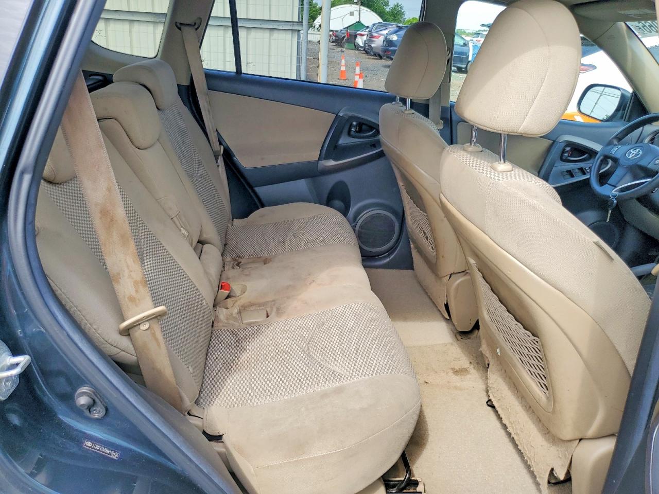 Toyota RAV4 Base