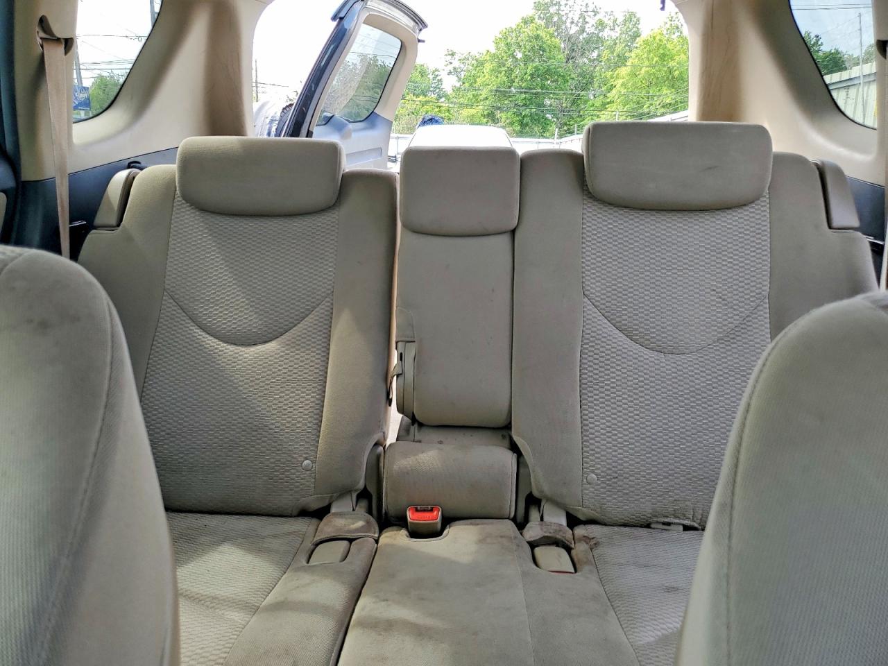 Toyota RAV4 Base