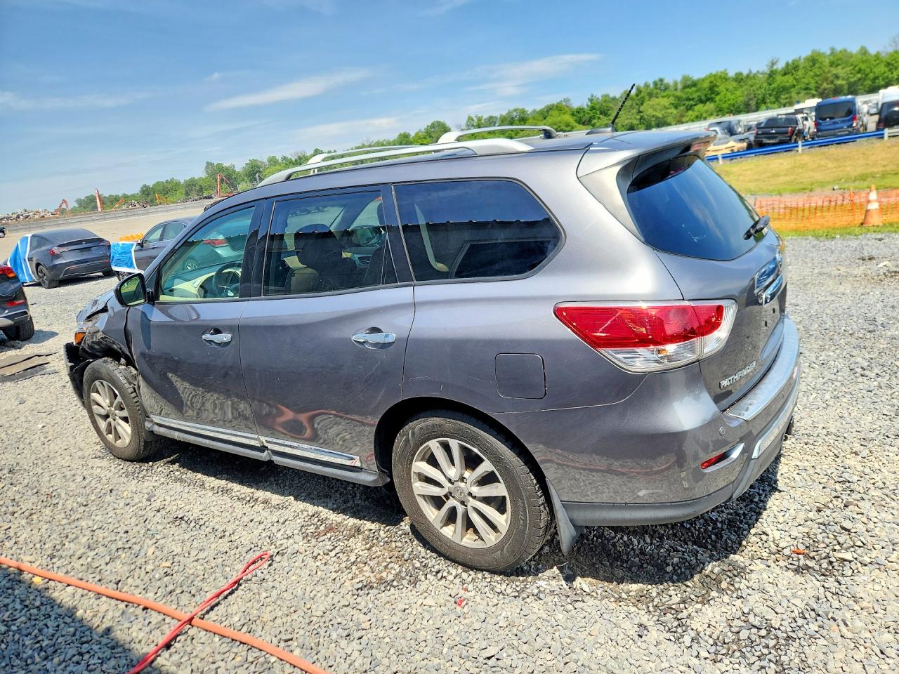 Nissan Pathfinder Sl