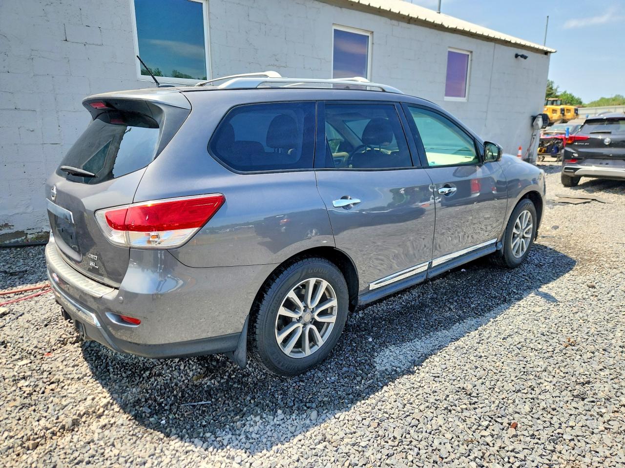 Nissan Pathfinder Sl