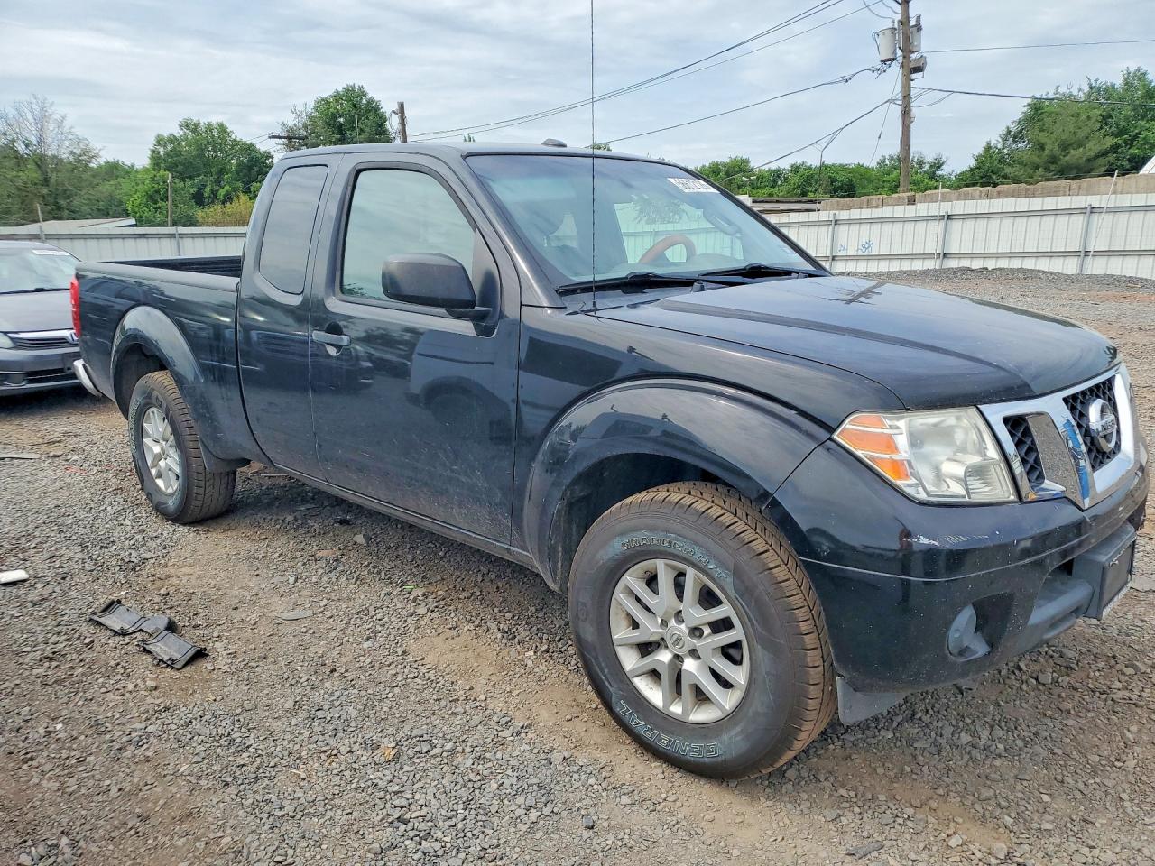 Nissan Frontier Sv V6