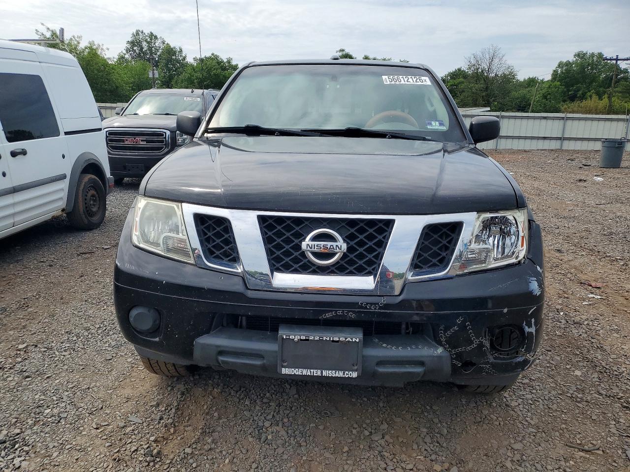 Nissan Frontier Sv V6