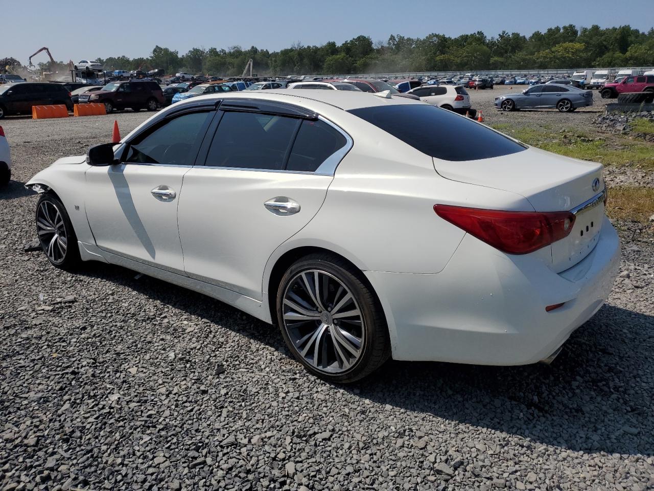 INFINITI Q50 Base