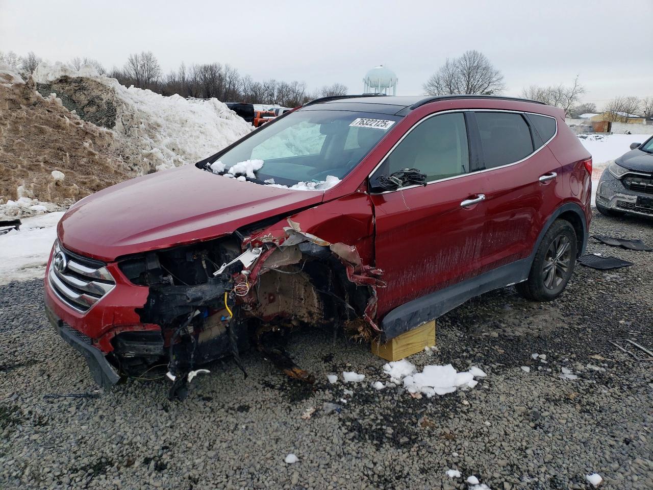 Salvage Hyundai SANTA FE Image