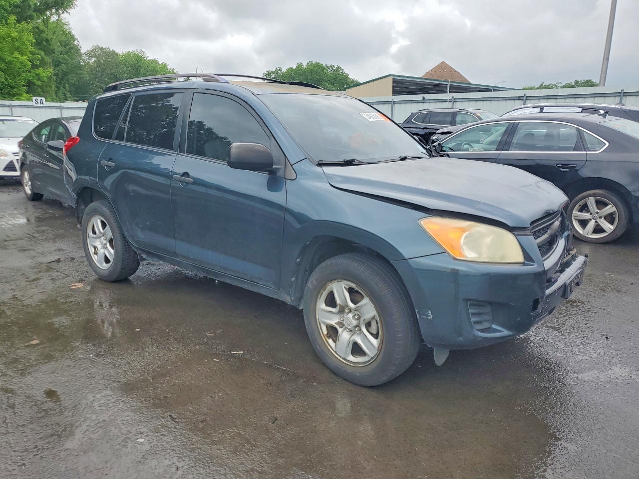 Toyota RAV4 Base
