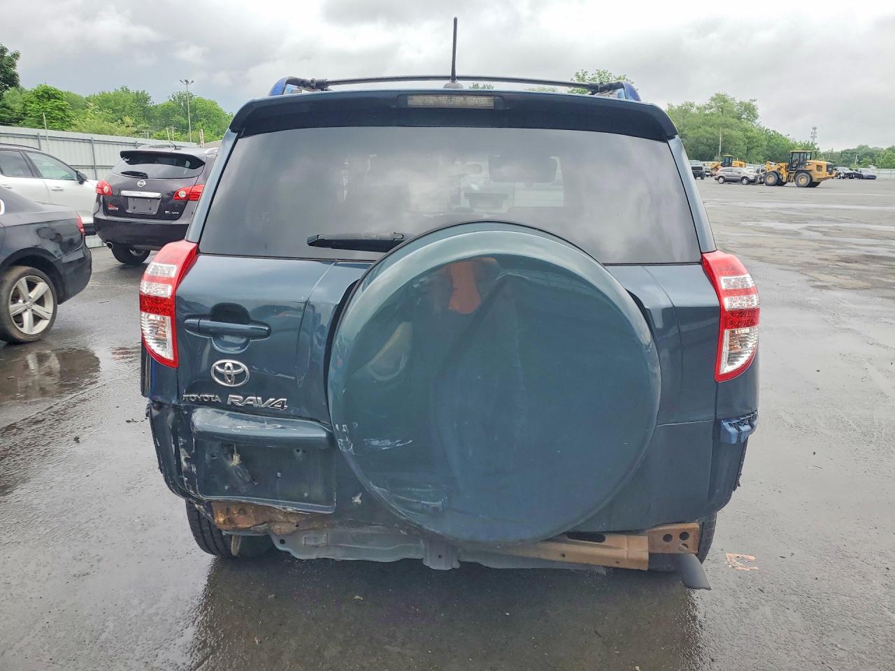 Toyota RAV4 Base