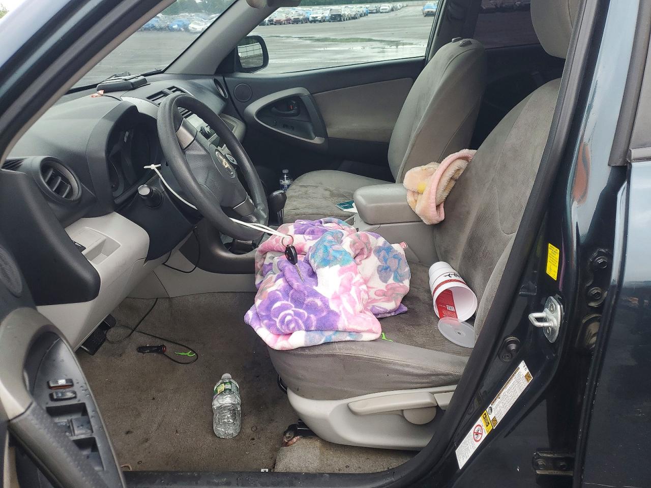 Toyota RAV4 Base