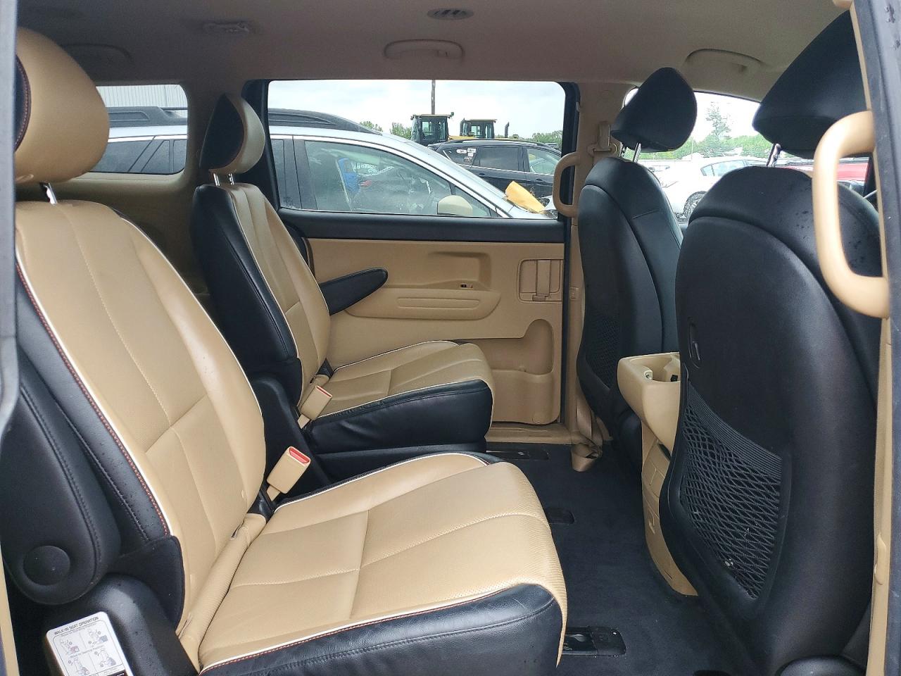 Kia Sedona Lx