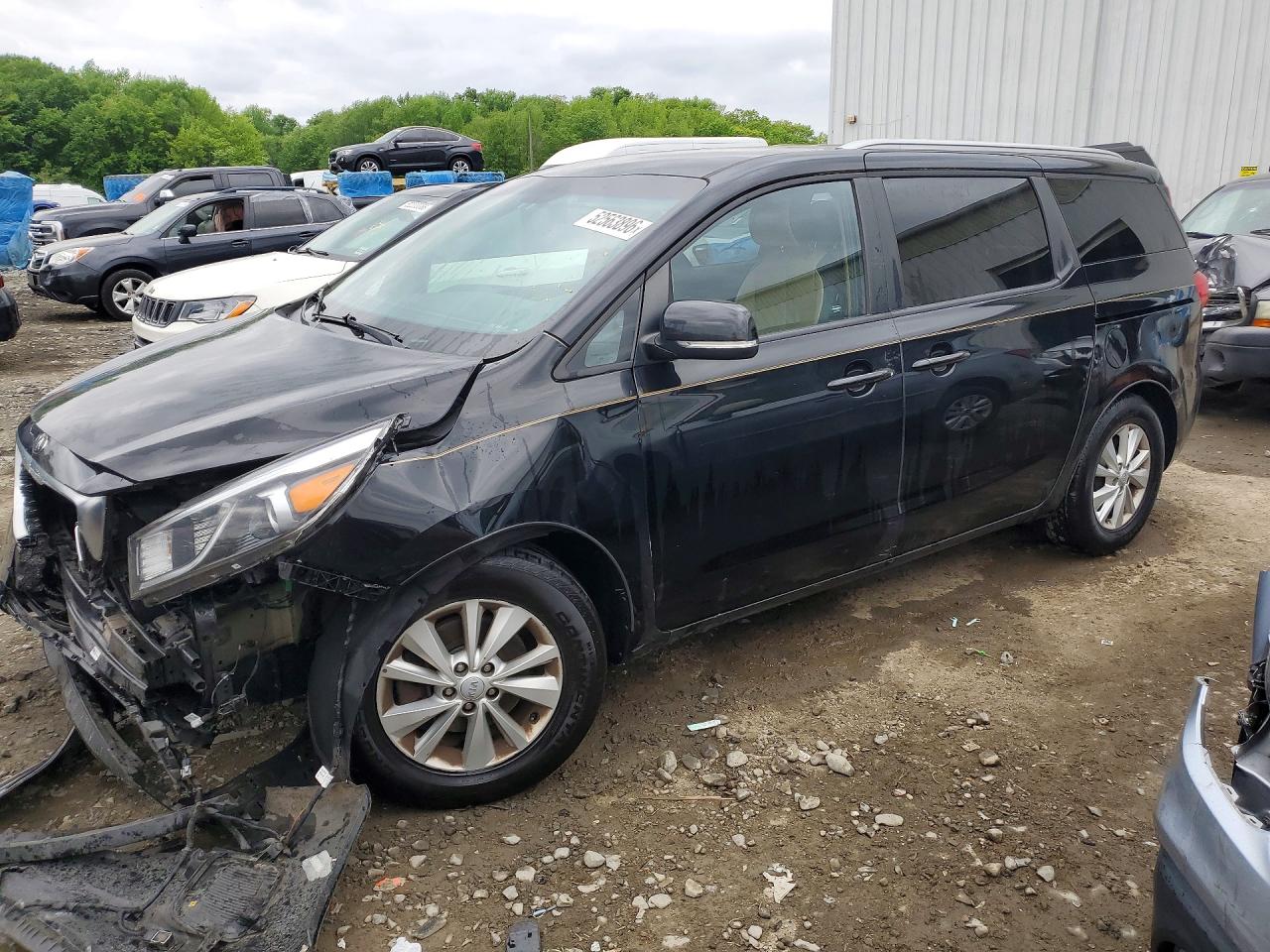 Salvage Kia Sedona Image