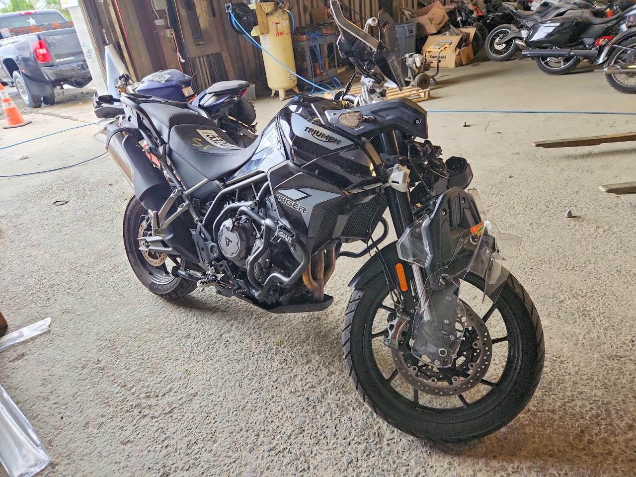 Salvage Triumph Tiger Image
