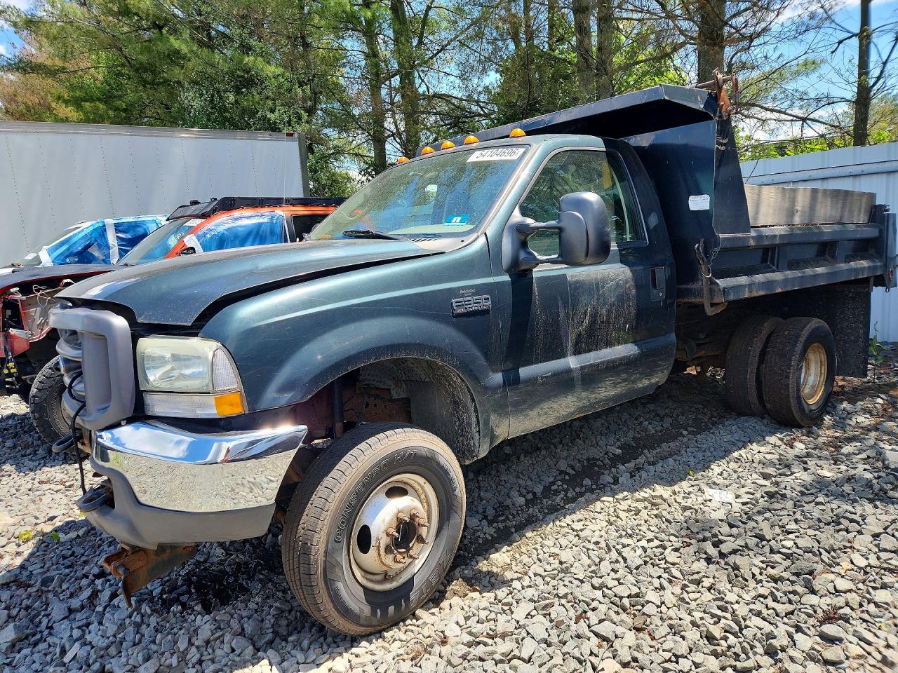 Salvage Ford F-350 Image