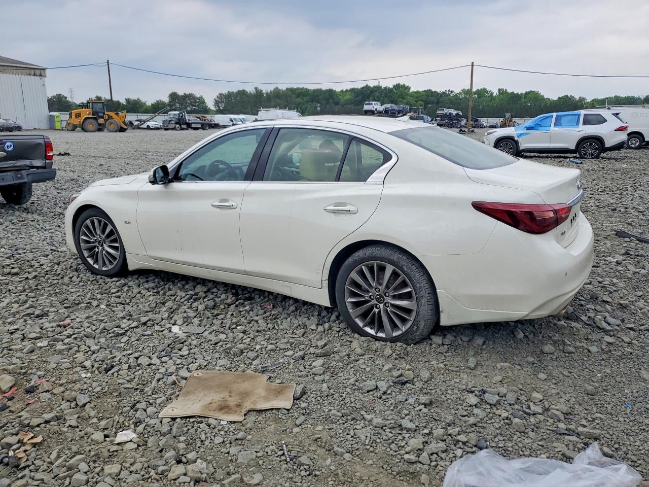 INFINITI Q50 3.0t Luxe