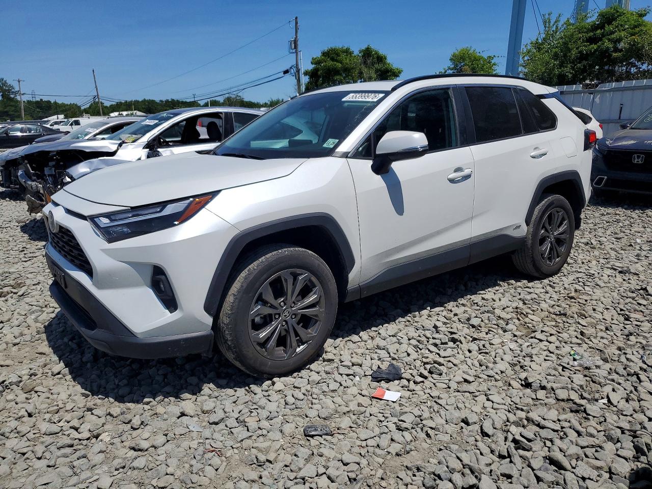 Salvage Toyota RAV4 Image
