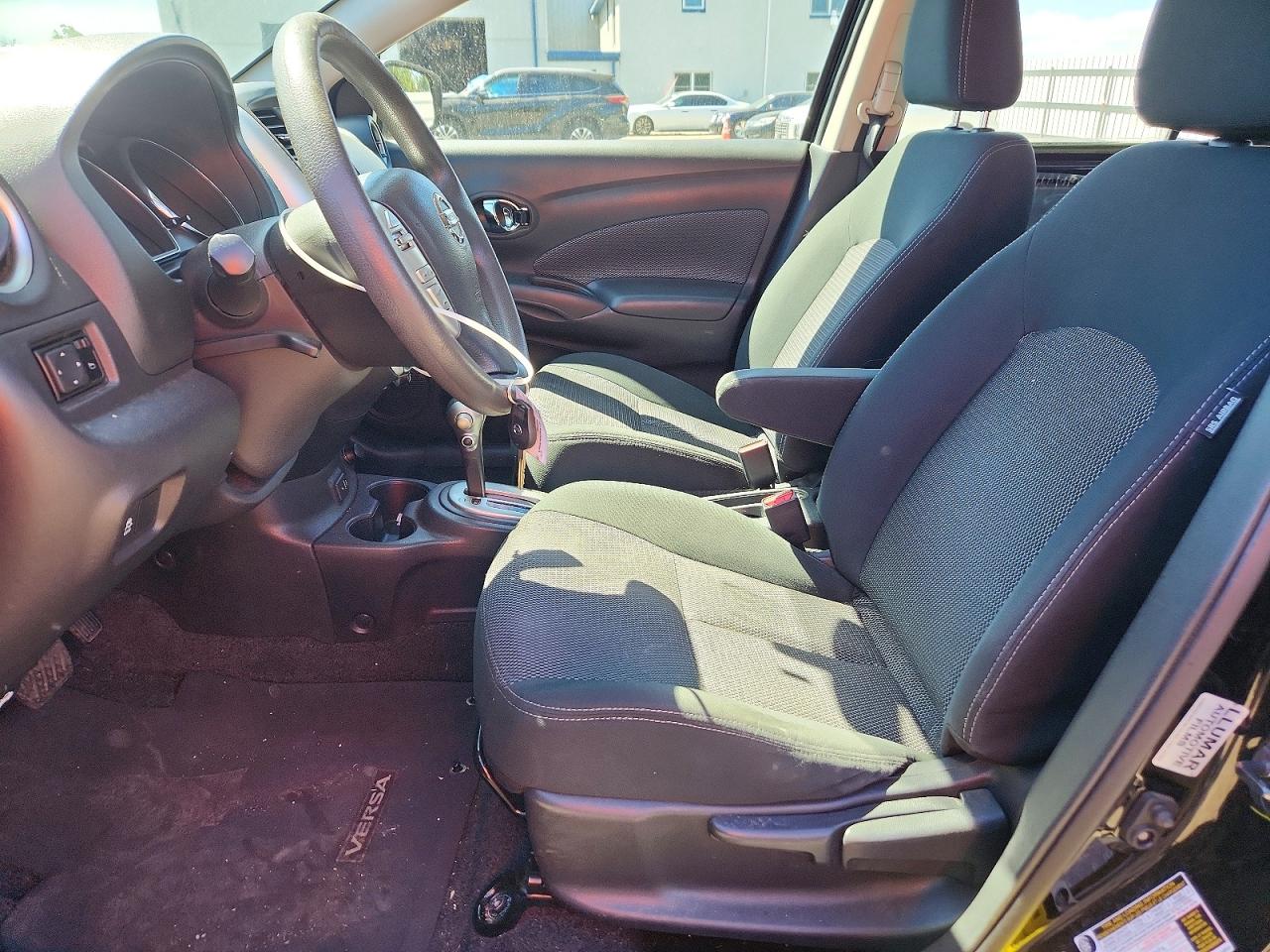 Nissan Versa 1.6 Sv